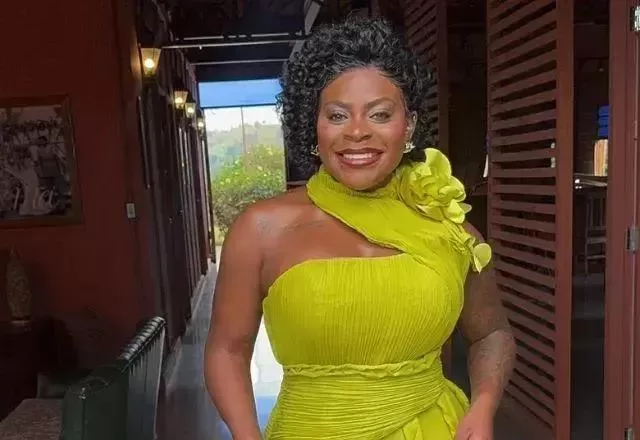 Jojo Todynho defende seu direito em resposta a ataques racistas