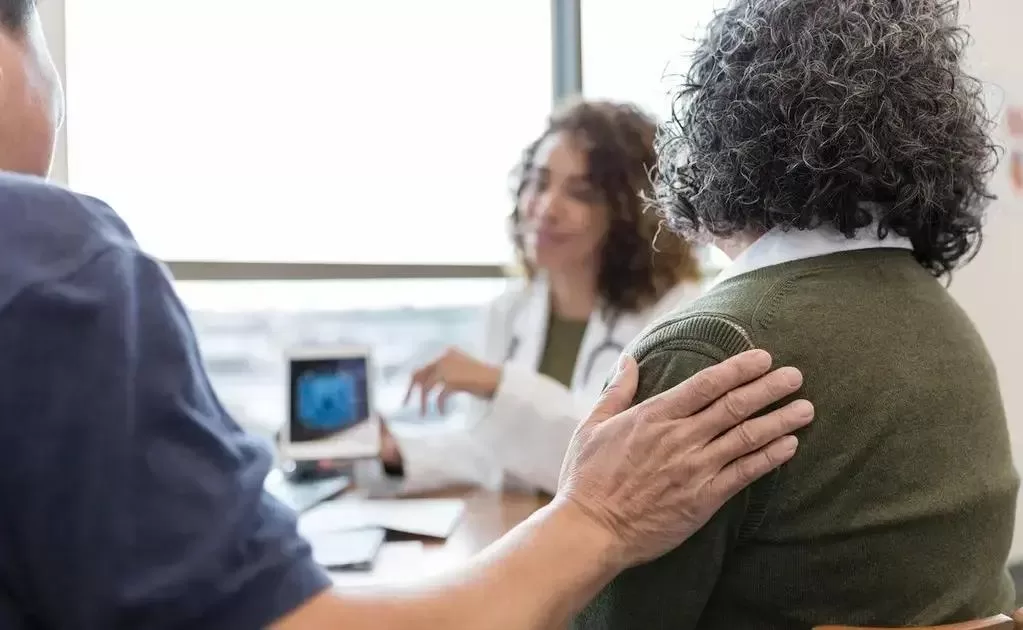 Nova terapia usa células-tronco para tratar Alzheimer com esperança