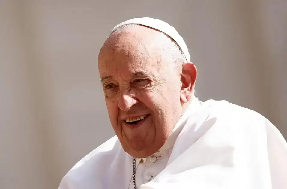 Papa Francisco: Da TV às Músicas com Trechos de Homilias
