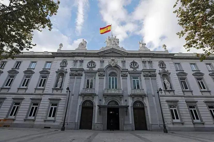Suprema Corte da Espanha rejeita pedido de extradição de jornalista brasileiro