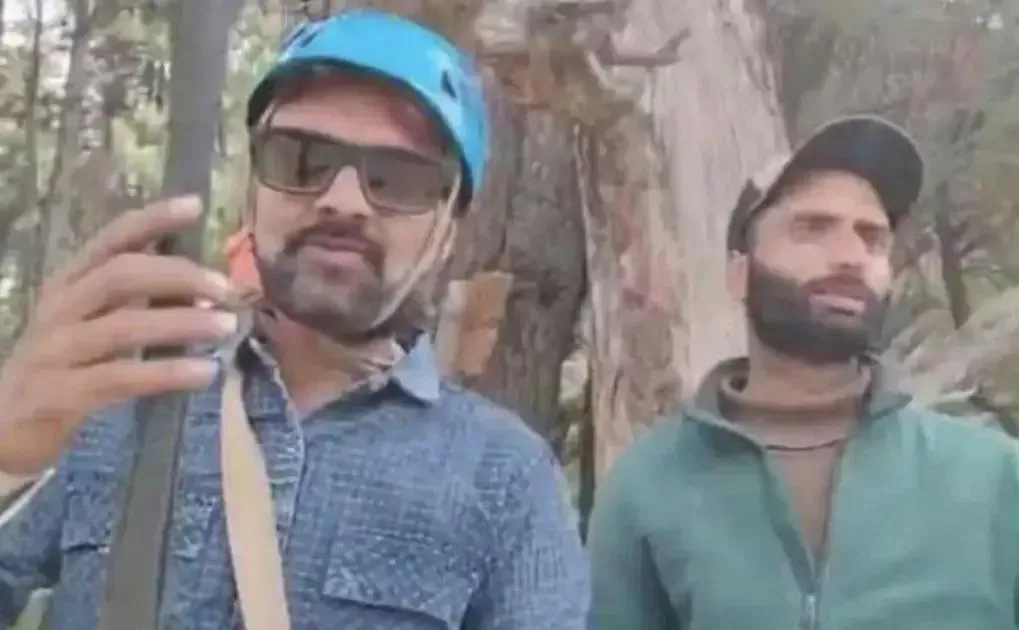 Tiroteio em Pahalgam: turista registra ataque em video sem perceber