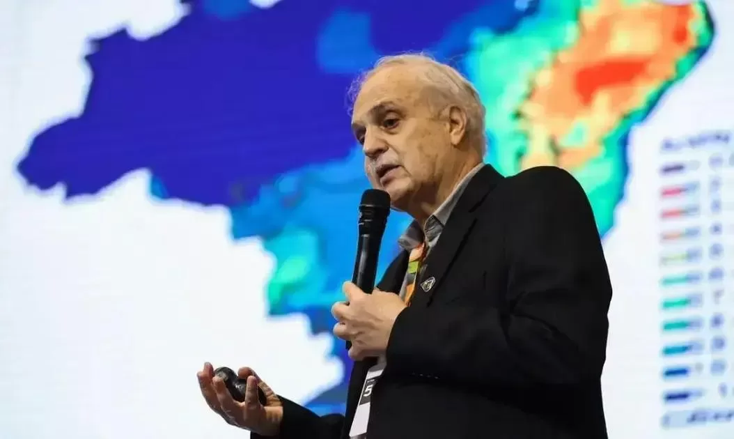 Brasil tem potencial para zerar emissões de gases até 2040, diz climatologista