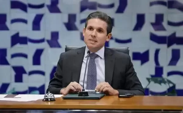 Câmara dos Deputados reage à decisão do STF sobre Alexandre Ramagem