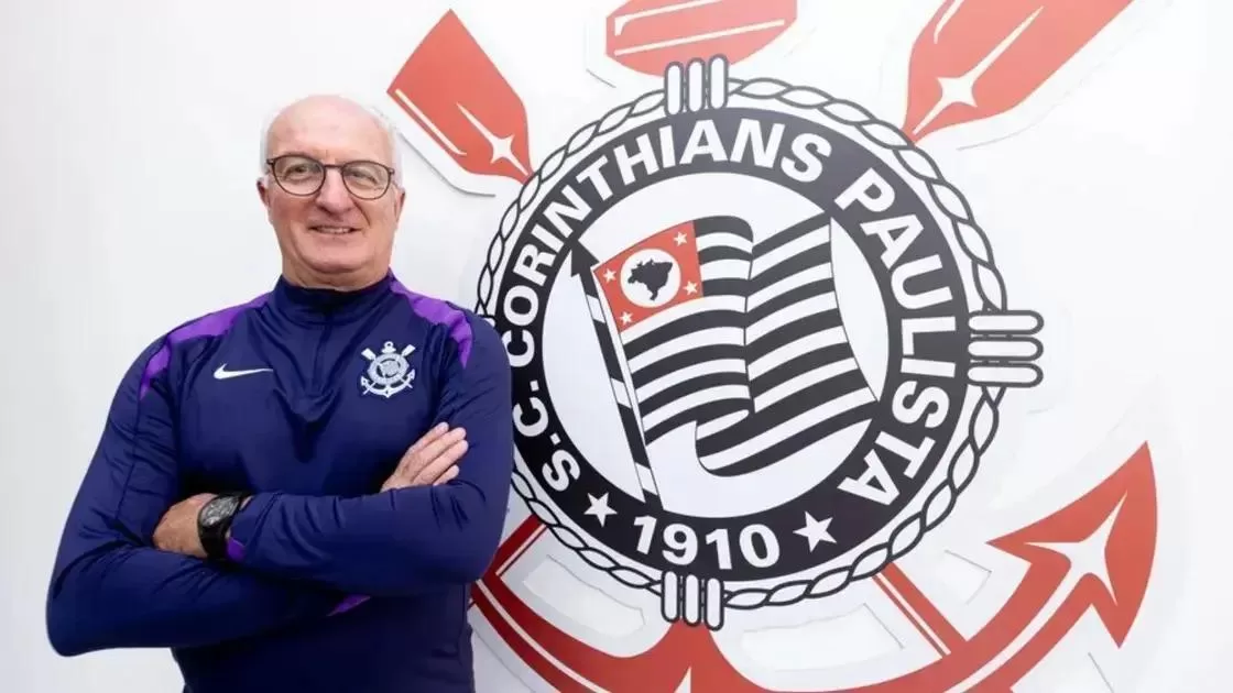 Carlos Miguel poderia voltar ao Corinthians após conturbada passagem