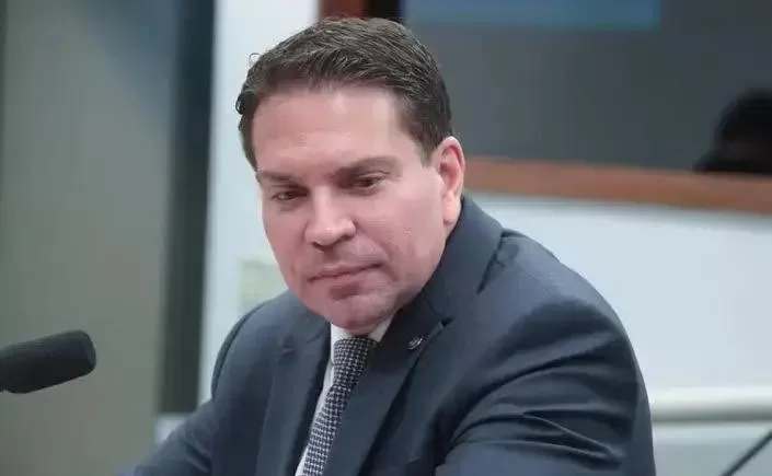 CCJ da Câmara aprova proposta para suspender ação contra Ramagem no STF