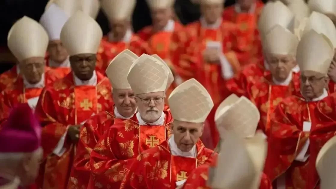 Conclave Papal: cardeais buscam unidade e consenso na eleição