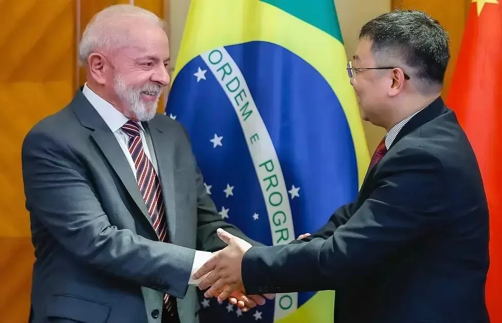 Discurso de Lula em Pequim: Igualdade social e a revolução chinesa