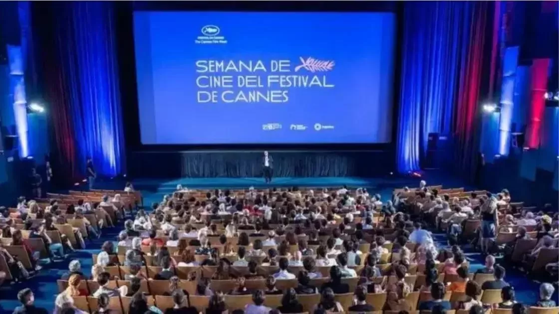Festival de Cannes agora proíbe nudez e roupas volumosas no tapete vermelho