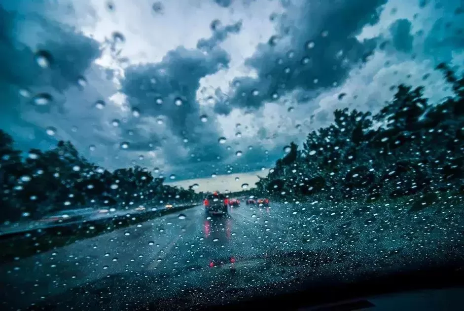 Frio e chuvas: Previsão do tempo para todo o Brasil em 13 de maio