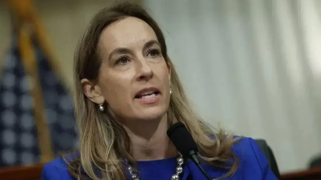 Mikie Sherrill propõe terceiro impeachment de Trump em Nova Jersey