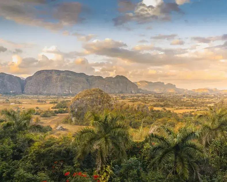 Explorando a Natureza e o Tabaco Rural em Viñales, Cuba